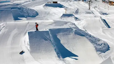 Snowpark White Elements