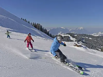 Familienfreundliche Pisten © Sattel-Hochstuckli AG