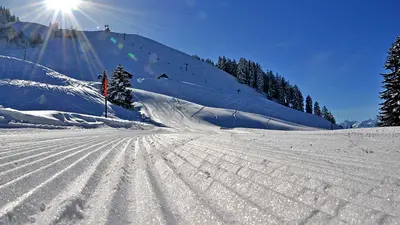 Frisch präparierte Piste in Sattel Hochstuckli