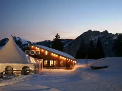 Abendliche Skihütte am Kerenzerberg © Kerenzerberg Tourismus