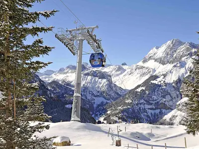 Piste und Gondelbahn © Gondelbahn Oeschinensee AG