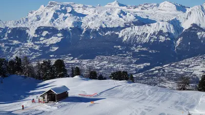 Blick ins Skigebiet Télé Mont Noble