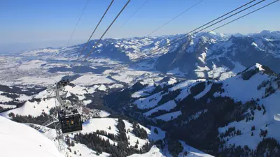 Gondelbahn im Skigebiet Moléson