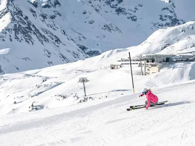 Skifahrerin am Galzig © TVB St. Anton am Arlberg / Patrick Bätz