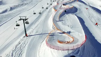 Blick auf die Funslope am Hintertuxer Gletscher