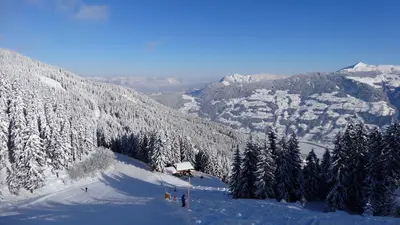 Abfahrt im Skigebiet Spieljoch
