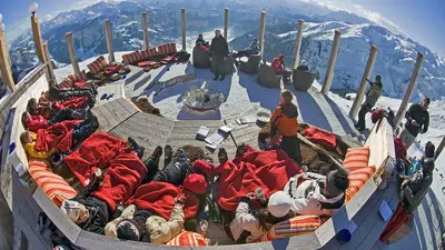 Panorama von der Sonnenterrasse der Kristallhütte