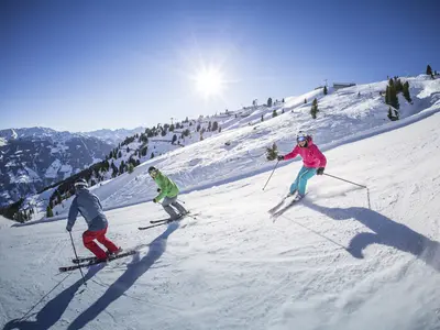 Skifahrergruppe im Hochzillertal © Andi Frank