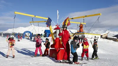 Kinder in Bertas Kinderland in Fiss