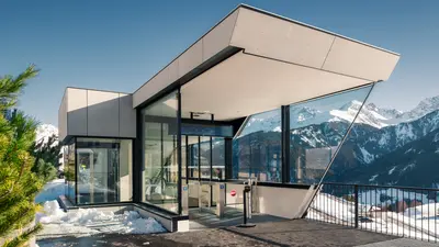 U-Bahn-Station am Ortseingang von Serfaus