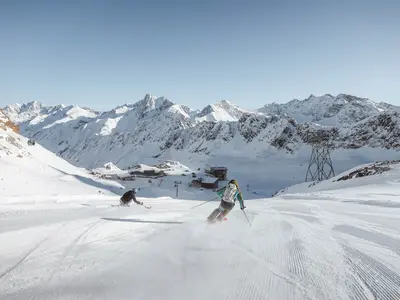 Der Kaunertaler Gletscher ist mit seinen barrierefreien Gondelbahnen bei Rollstuhlfahrern beliebt © TVB Tiroler Oberland | Roman Huber