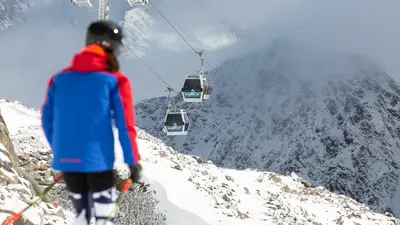 Skifahrerin am Kaunertaler Gletscher