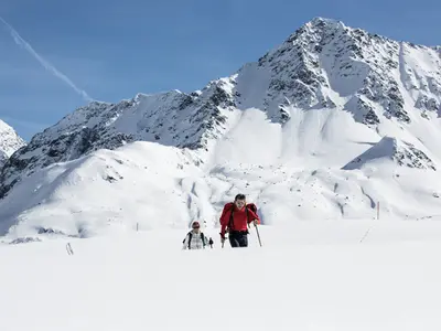Skitour am Rifflsee Blick zum Mittagskogel © Pitztaler Gletscher - Daniel Zangerl