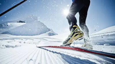 Langläufer auf dem Gletscher am Kitzsteinhorn
