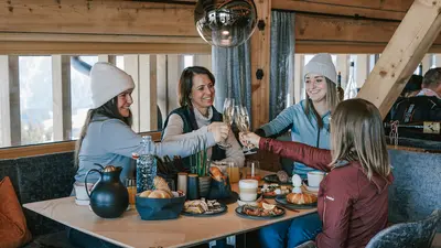 Bergfrühstück Hanglage im Skigebiet Silvretta Montafon