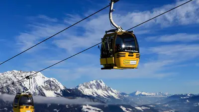 8er Gondelbahn im Skigebiet
