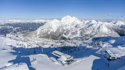 Blick auf Skigebiet Nassfeld