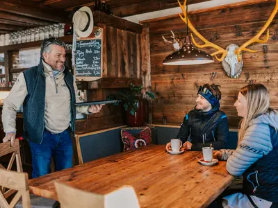 Einkehrschwung auf der Turracher Höhe © WEKNOWMEDIA