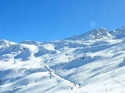 Blick auf eine Piste am Sonnenkopf © Klostertaler Bergbahnen