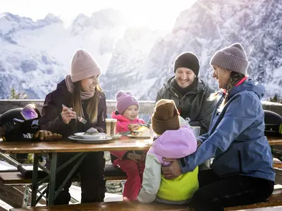 Mittagspause in Dachstein West © Dachstein Tourismus AG, Mirja Geh