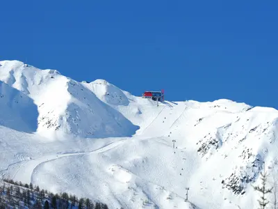 Aussicht auf die Adler Lounge © www.schultz-ski.at