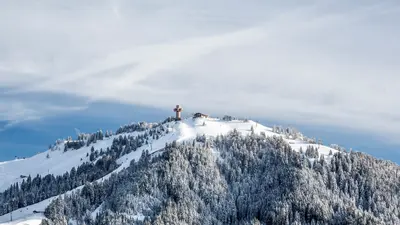 Das Jakobskreuz im Skigebiet Pillersee-Buchensteinwand