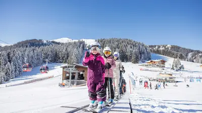 Kinder im Schatzberg Zwergenland