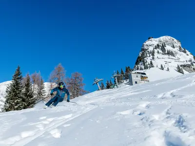 Skifahrer im Skigebiet Rofan © Achensee Tourismus