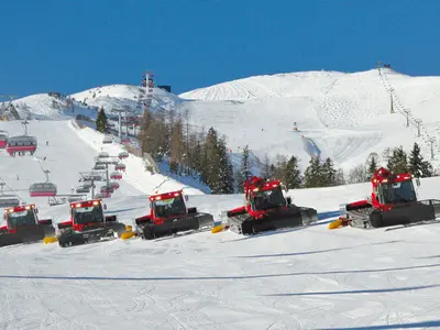 Pistenbullys im Skigebiet © Hochalmlifte Christlum Achenkirch