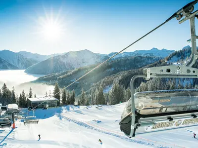 Sessellift über dem Absolut Park © Shuttleberg