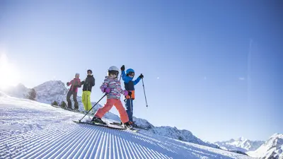 Skispaß für die ganze Familie in Hochoetz