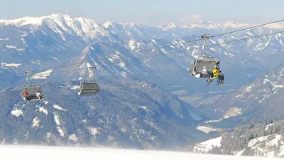 Blick ins Tal vom Sessellift aus