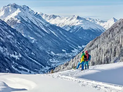 Schneeschuhwanderer im Paznaun © TVB Paznaun - Ischgl