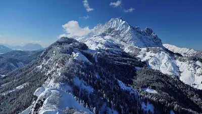 Luftbild des winterlichen Schladming