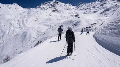 Spektakuläre Kulisse im Skigebiet See