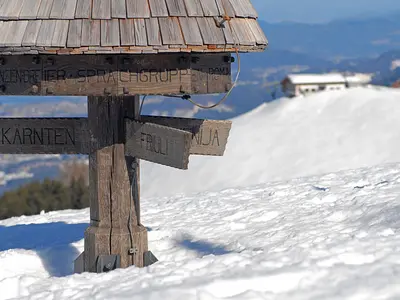 Wegweiser im Dreiländereck © Adrian Hipp