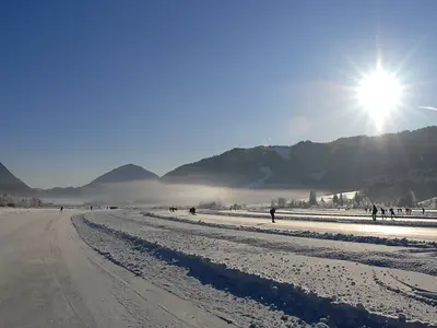 Schlittschuhlaufen auf dem Weissensee © Kärnten Werbung & SWS
