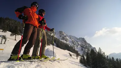 Skifahrer im Skigebiet Jungholz
