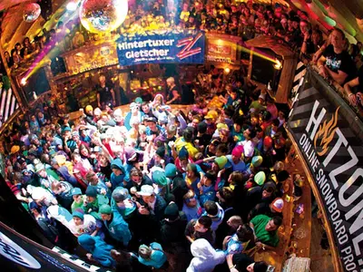 Après Ski am Hintertuxer Gletscher © www.tux.at