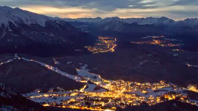 Blick auf Seefeld bei Nacht