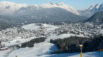 Blick vom Skigebiet Gschwandtkopf auf Seefeld