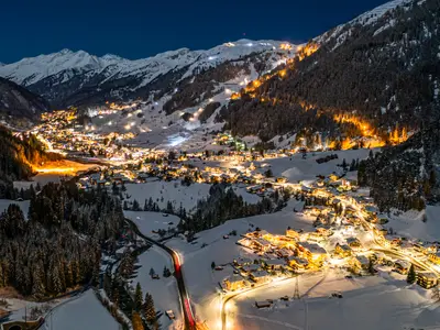 Ski Arlberg bei Nacht © Arlberger Bergbahnen - Ski Arlberg