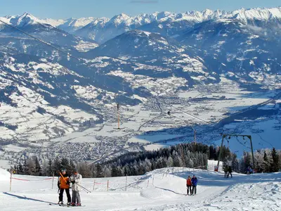 Blick von den Pisten am Zettersfeld im Skigebiet Lienzer Bergbahnen © Lienzer Bergbahnen AG