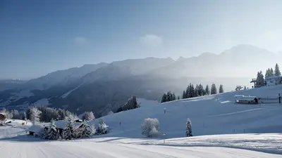 Winterlandschaft im Skigebiet Walmendingerhorn-Ifen-Heuberg