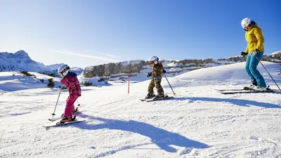 Skifahren mit Familie am Ifen