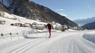 Langläufer auf der Loipe