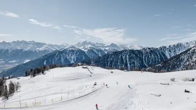 Breite Pisten im Skigebiet Watles