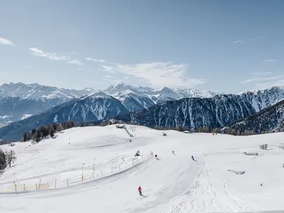 Breite Pisten im Skigebiet Watles © B. Pfitscher