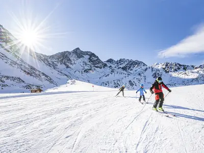Skifahren am Schnalstaler Gletscher © wisthaler.com / Alpin Arena Schnals