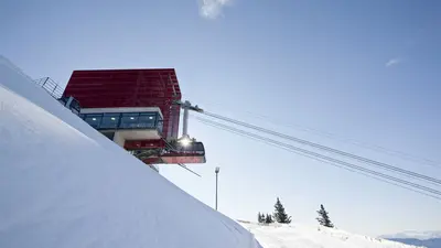 Bergstation der Gondelbahn in Meran 2000